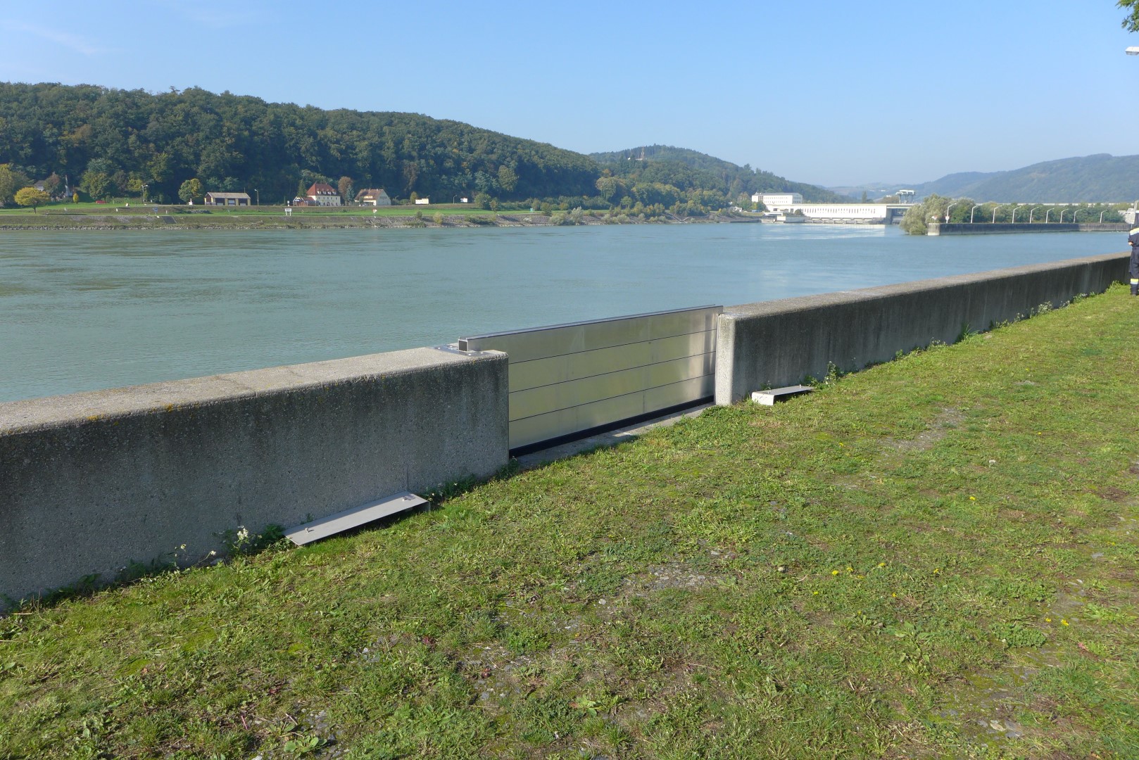 2017.09.29-30 Vollaufbau Hochwasserschutz (22) (Large)